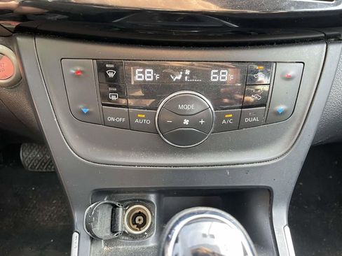 Used 2019 Nissan Sentra SV image 40