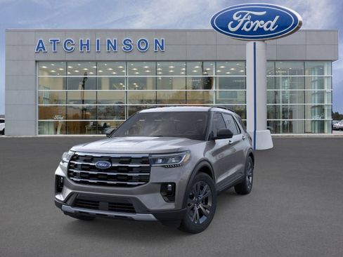 New 2026 Ford Explorer Active image 2