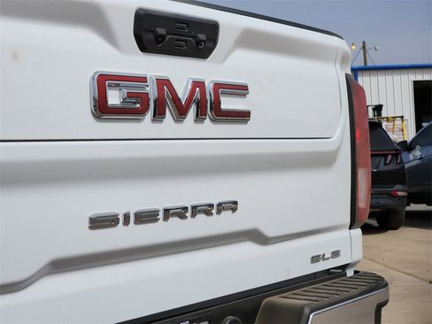 New 2025 GMC Sierra 2500 SLE image 8