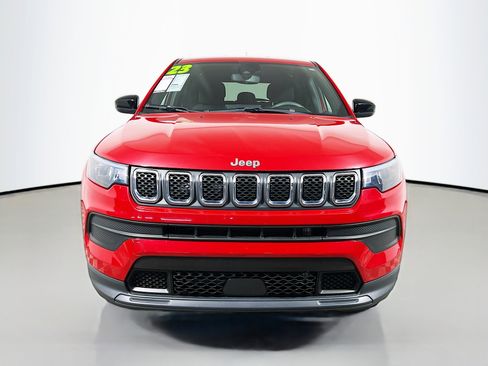 Used 2023 Jeep Compass Sport image 11