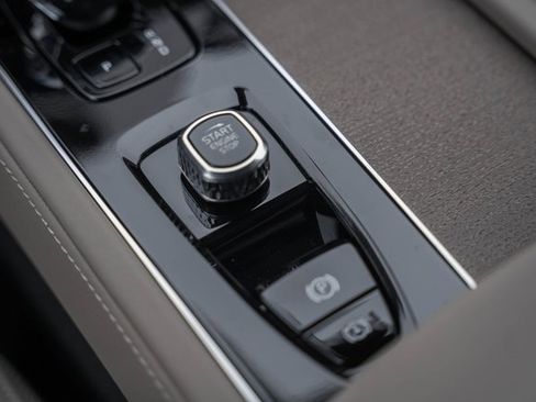 New 2026 Volvo XC90 B6 Ultra w/ Lounge Package image 25