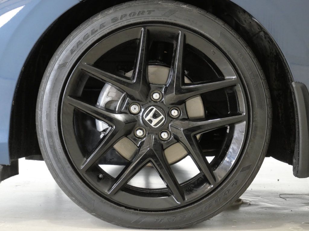 Used 2025 Honda Civic Sport image 9