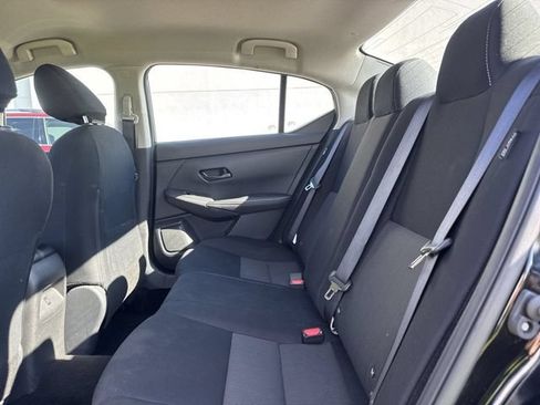 Used 2024 Nissan Sentra SV FWD image 9