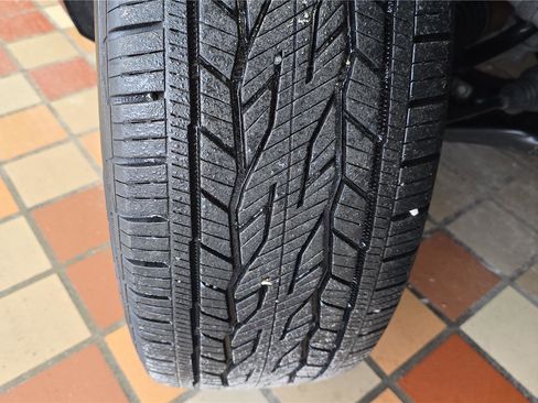 Used 2023 Buick Enclave Essence w/ Sport Touring Edition image 29