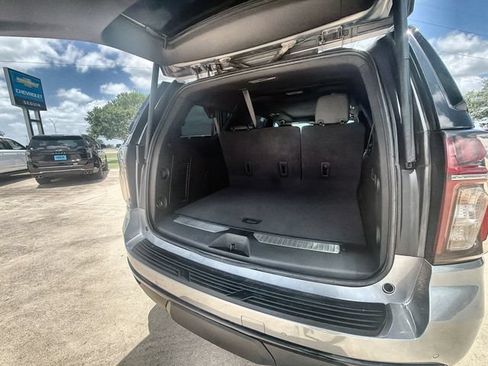 Used 2024 Chevrolet Suburban Z71 w/ Luxury Package AWD/4WD image 25