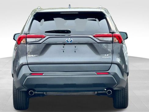 Used 2021 Toyota RAV4 LE AWD/4WD image 6