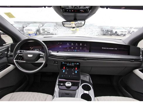 Used 2025 Cadillac Escalade IQ Sport 1 w/ Smart Trailering package image 9