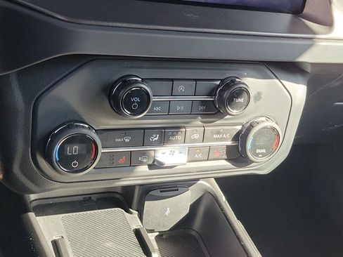 Used 2025 Ford Bronco Big Bend AWD/4WD image 31