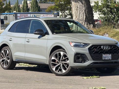 Used 2021 Audi SQ5 Premium Plus w/ Premium Plus Package AWD/4WD image 2