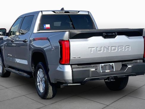 Used 2024 Toyota Tundra SR5 AWD/4WD image 12