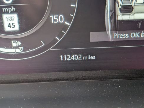 Used 2018 Land Rover Range Rover Sport HSE AWD/4WD image 17