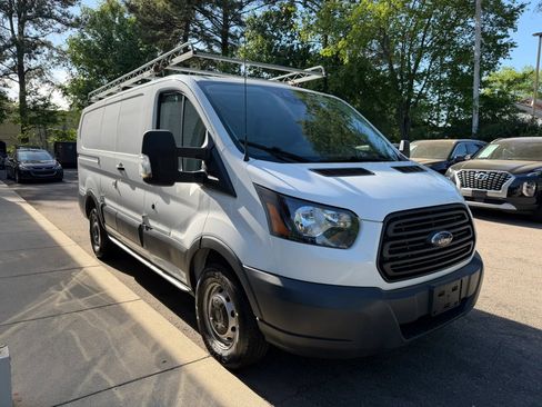 Used 2018 Ford Transit 250 130 Low Roof RWD image 4