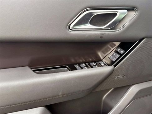 New 2026 Land Rover Range Rover Velar Dynamic SE image 14