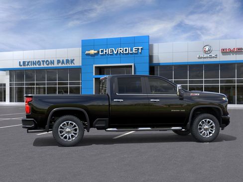 New 2026 Chevrolet Silverado 2500 LT w/ Z71 Chrome Sport Edition image 5