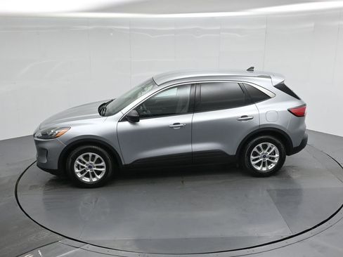 Used 2022 Ford Escape SE image 42