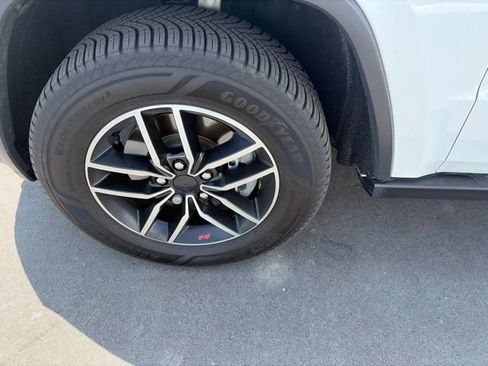 Used 2020 Jeep Grand Cherokee Trailhawk w/ Trailhawk Luxury Group AWD/4WD image 6