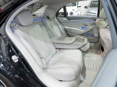 Used 2017 Mercedes-Benz S 550 4MATIC Sedan image 35