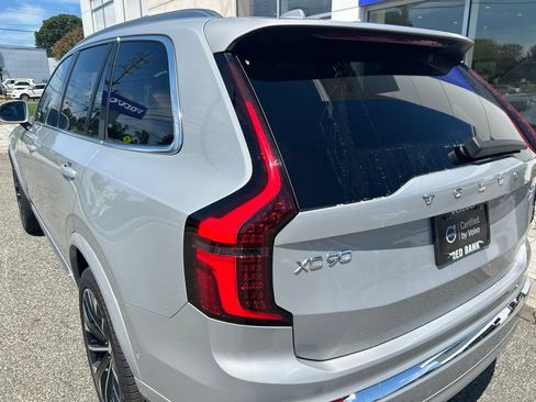 Used 2025 Volvo XC90 B6 Plus AWD/4WD image 12