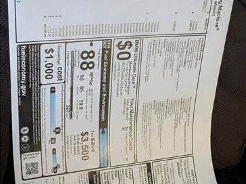 New 2026 BMW iX xDrive60 image 18