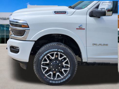 New 2026 RAM 2500 Limited AWD/4WD image 10