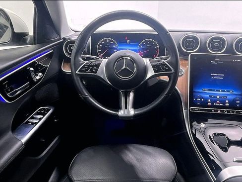 Used 2022 Mercedes-Benz C 300 Sedan image 5