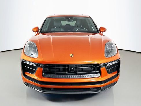 Certified 2023 Porsche Macan S AWD/4WD image 6
