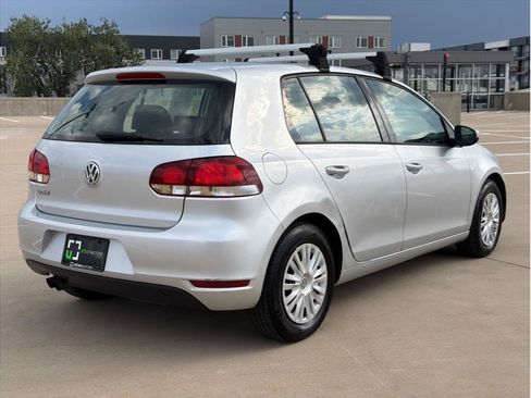 Used 2013 Volkswagen Golf 4-Door FWD image 8