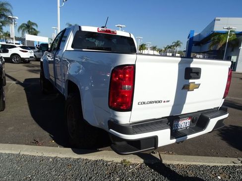 Used 2020 Chevrolet Colorado W/T w/ WT Convenience Package image 2