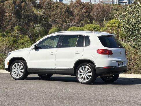 Used 2016 Volkswagen Tiguan SE FWD image 4