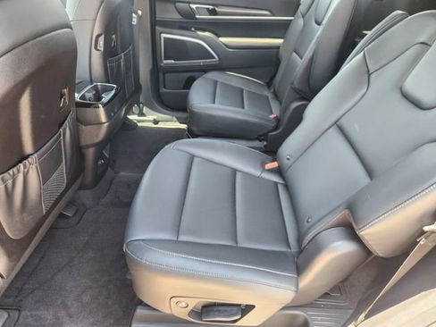 Used 2025 Kia Telluride S FWD image 30