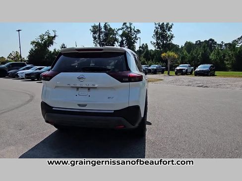 Used 2021 Nissan Rogue SV image 28