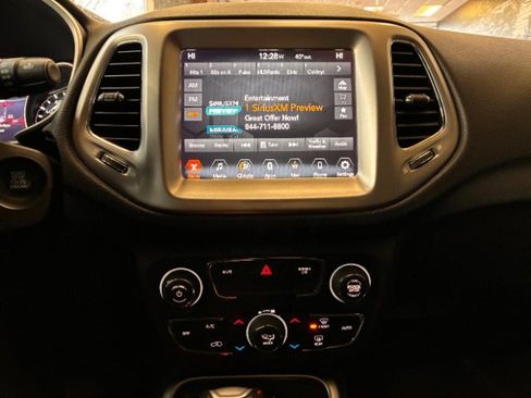 Used 2017 Jeep Compass Latitude w/ Popular Equipment Group image 24