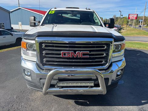 Used 2015 GMC Sierra 2500 SLE w/ SLE Preferred Package image 9