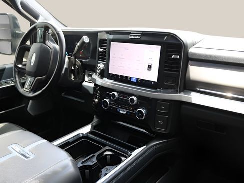 Used 2026 Ford F250 Platinum AWD/4WD image 21