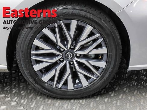 Used 2023 Nissan Altima 2.5 SV image 29