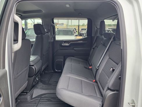 New 2026 GMC Sierra 1500 Elevation w/ LPO, Elevation Black Package AWD/4WD image 40