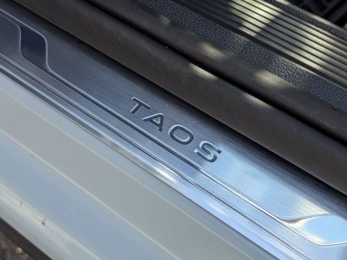 New 2026 Volkswagen Taos SEL image 39
