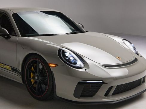 Used 2018 Porsche 911 GT3 image 37