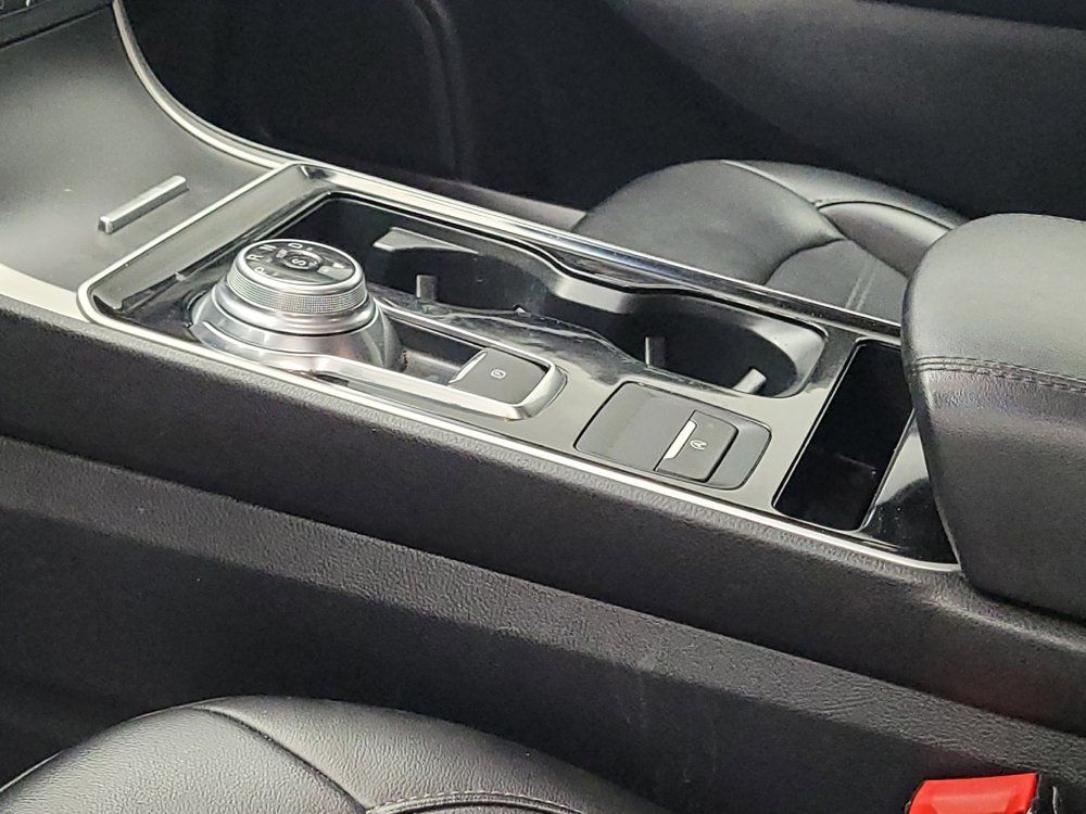 Used 2020 Ford Edge SEL AWD/4WD image 26