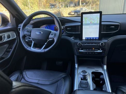 Used 2020 Ford Explorer ST w/ ST High-Performance Pack image 21