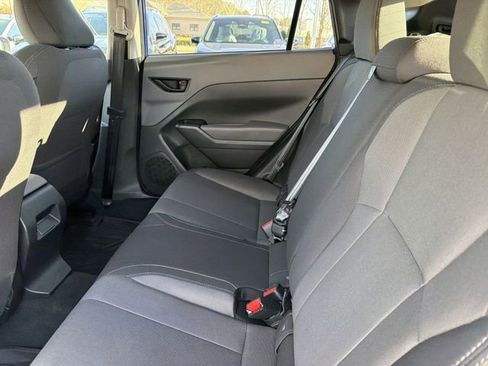 Used 2025 Subaru Crosstrek 2.0i image 17