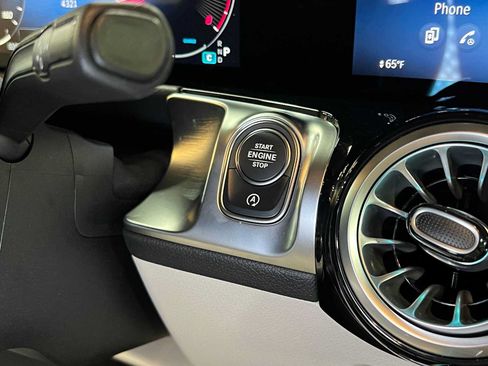 Certified 2026 Mercedes-Benz GLB 250 4MATIC image 32