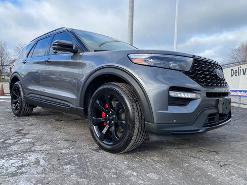 Used 2022 Ford Explorer ST w/ ST Street Pack image 37