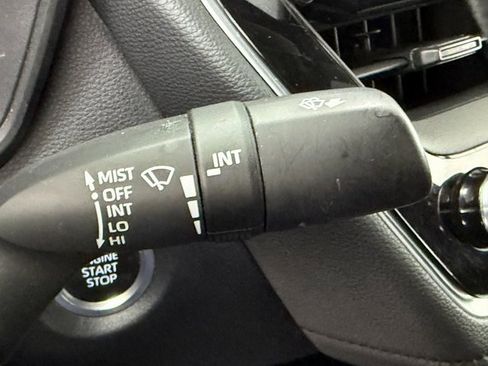 Used 2023 Toyota Corolla SE image 13