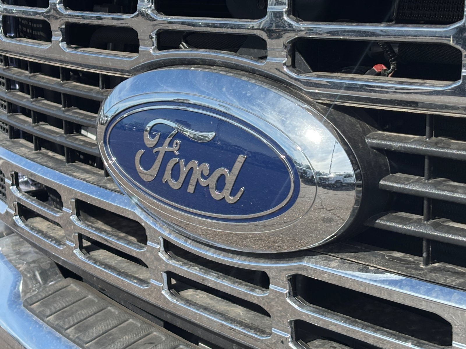 New 2025 Ford F250 XLT w/ FX4 Off-Road Package AWD/4WD image 22