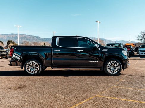 Used 2023 GMC Sierra 1500 Denali Ultimate image 8