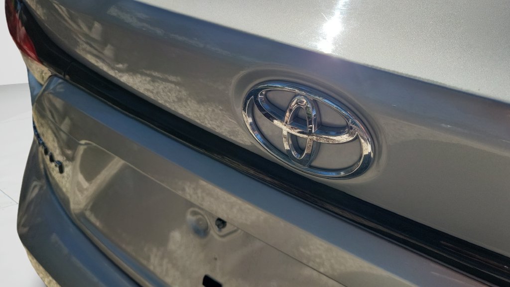 Used 2023 Toyota Corolla LE FWD image 8
