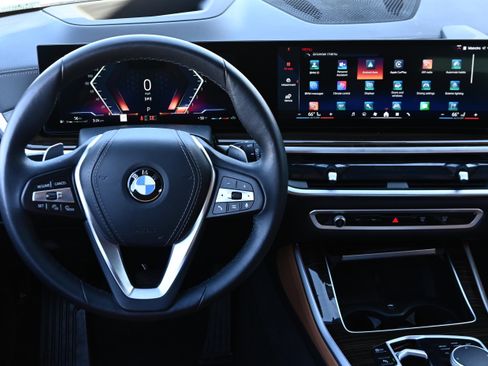 Certified 2025 BMW X5 xDrive40i w/ Premium Package image 13