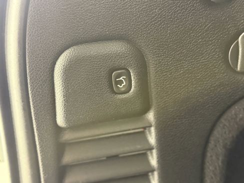 Used 2018 Jeep Grand Cherokee Summit w/ Platinum Series Group image 40