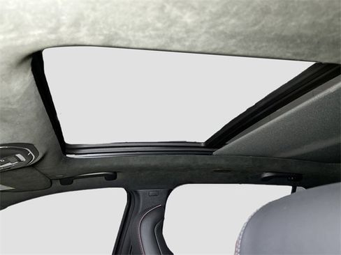 New 2025 Jeep Wagoneer S Launch Edition image 24